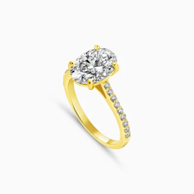 Oval Diamond Engagement Ring 18K